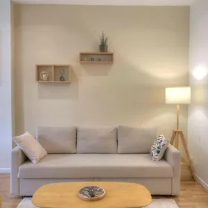 fully-equipped-apartment-st-charles-longchamp.fr-provencehotel.com/